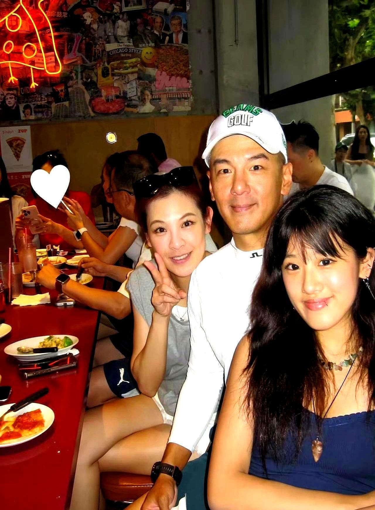 50亿全给女儿，而当年亲生母亲花2600万抢她。父亲肝癌晚期的八个月里，这个2