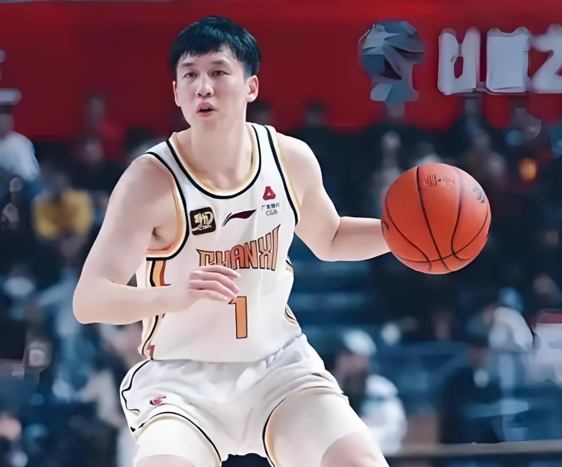 啥情况！9场比赛5场0分，却连续首发出场球迷：有后台？本赛季，对于山西队来讲