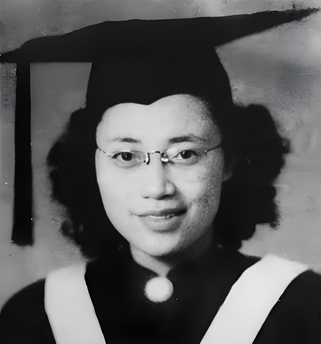 1950年，被折磨了近三百天、浑身没一块好肉的萧明华，得知自己即将要被枪毙时，突