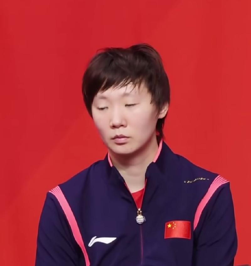 不要再内耗了，曼昱和莎莎都是好样的！现在发现只要她俩有一个人输了球，另一个人必