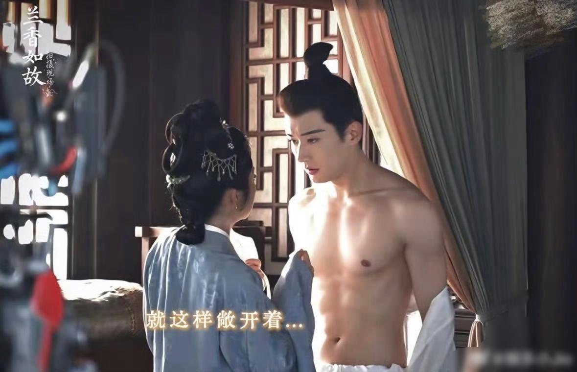原来内娱男明星荧幕上帅气的腹肌镜头，背后根本不是简单健身那么轻松，代价远比我们想
