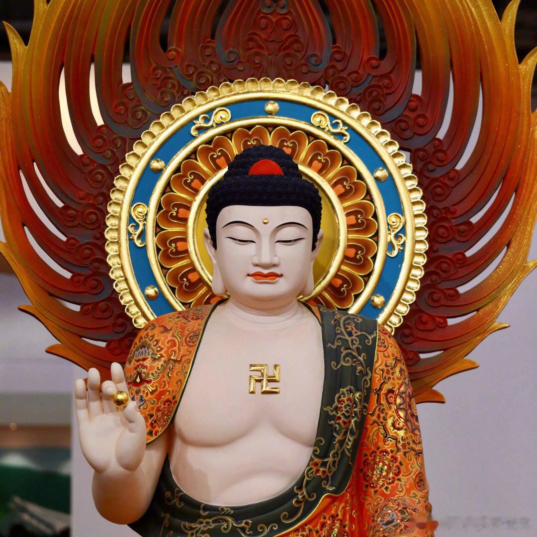 善良的你即将开始转运，运势上贵人降临，富贵八方来，顺风顺水！