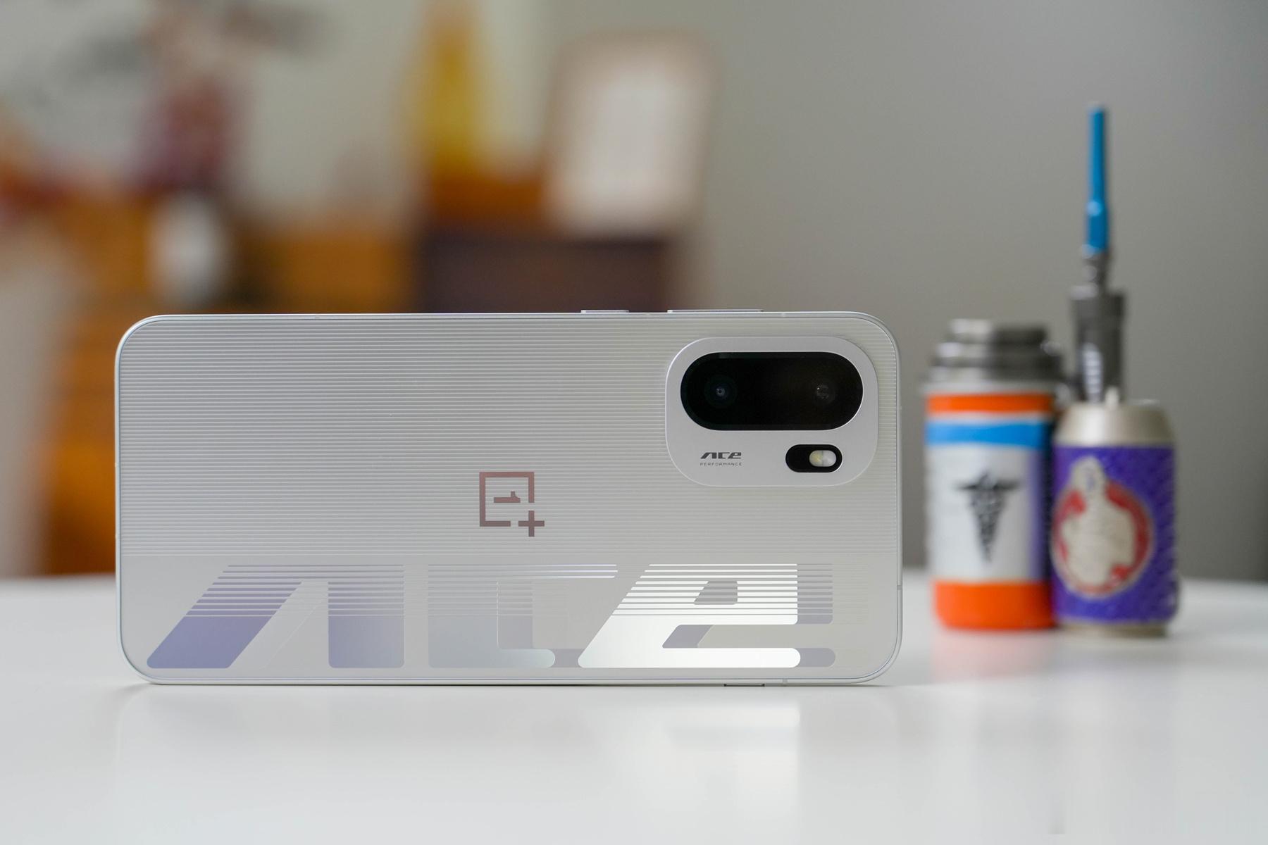 新机来了新机驾到一加Ace6的充电效率和续航走势图帮大家测试出来了，7800毫