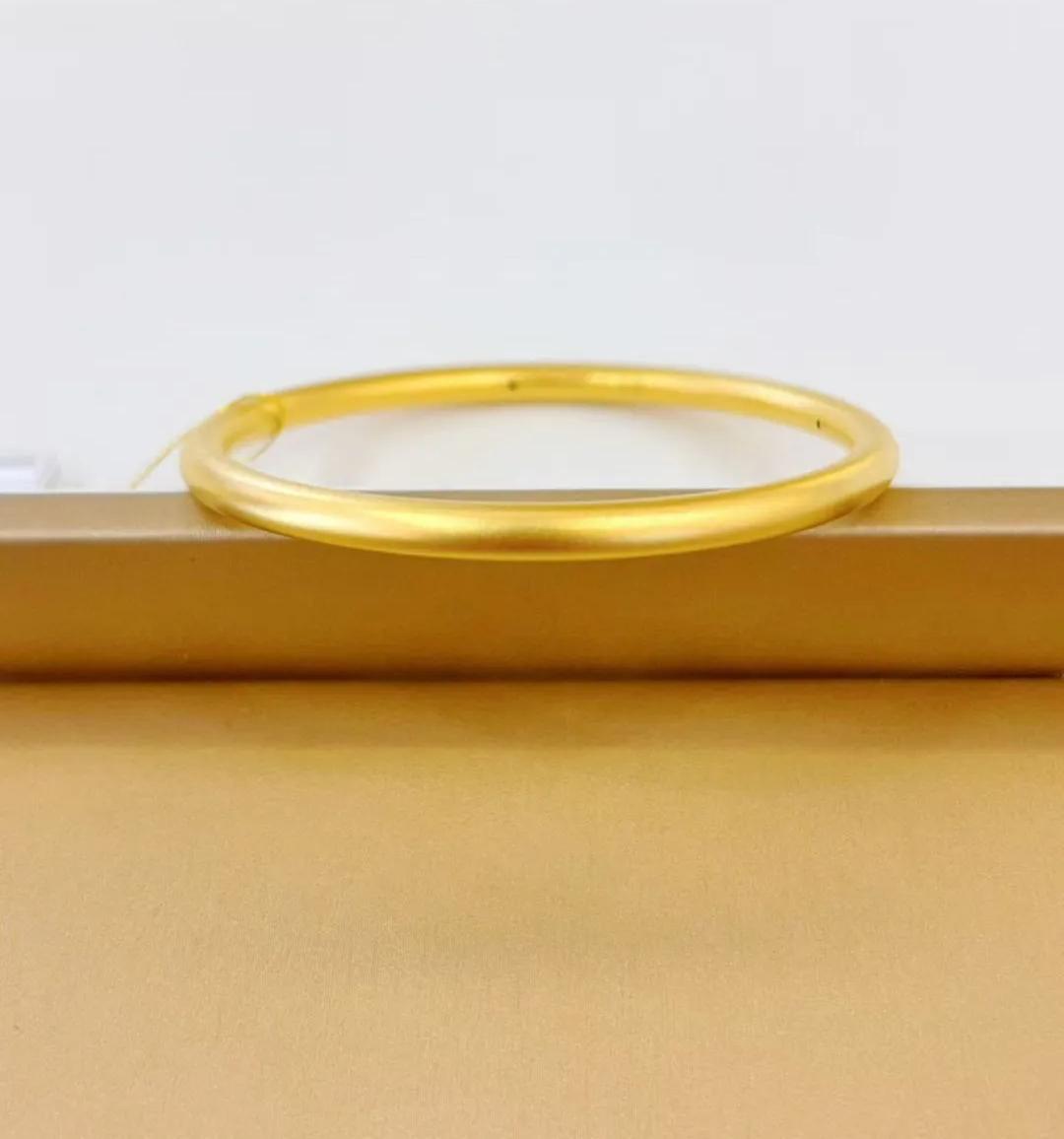 现在才知道金镯子已经买不起了！1月13日，一支40克的金镯子，轻轻松松就57