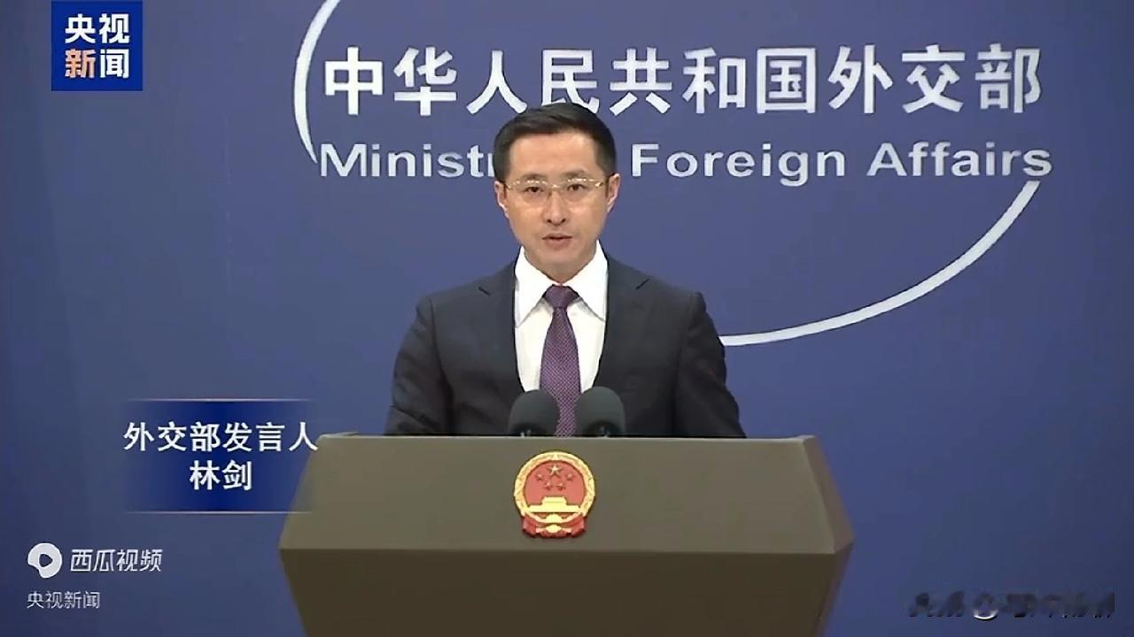 看来高市早苗近期涉台不当言论这个事已然闹大了，本来只是薛剑领事发文回怼，没想到竟