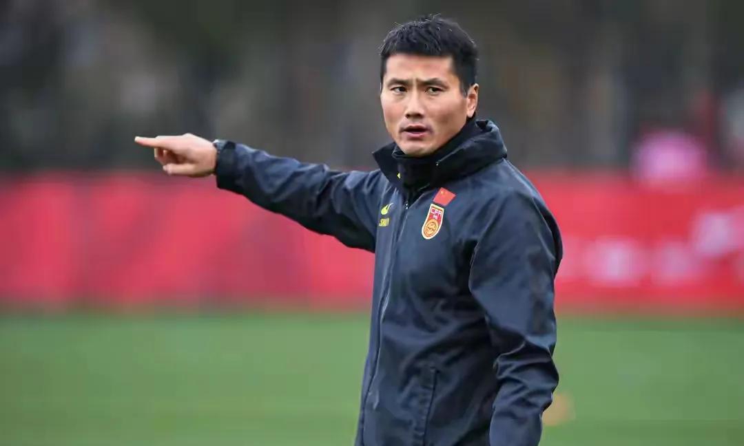 新官上任三把火，邵佳一已经迫不及待了，邵佳一计划在12月左右组织新一届国足集训，