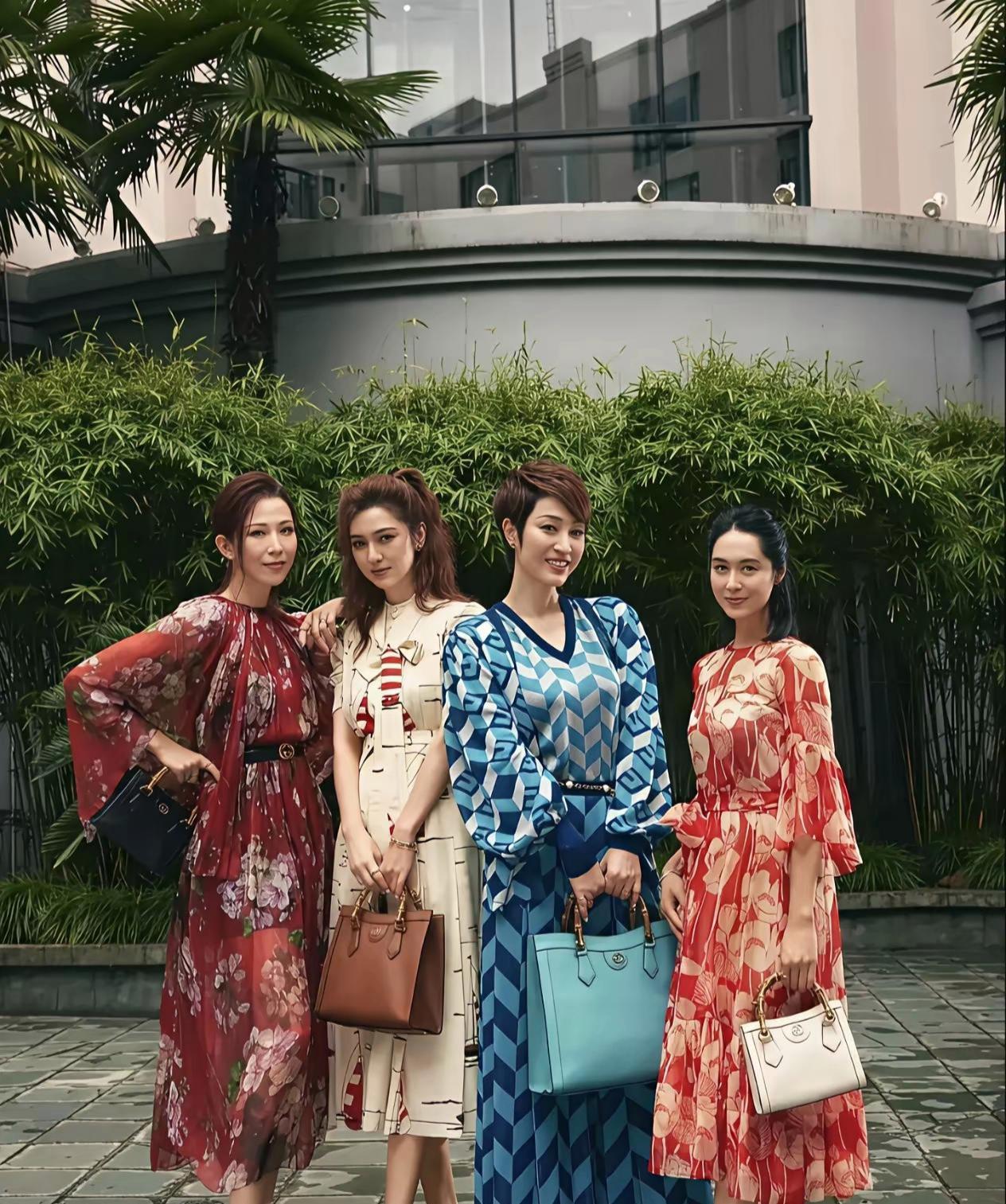 港普f4，洪欣，蔡少芬、朱茵、陈法蓉4位港风女神同框，年轻时美的各有千秋。蔡少