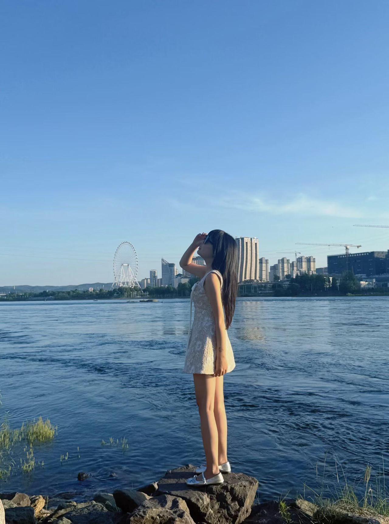 发现没有，真的有夫妻，一天一个电话没有，微信也不发一条。下班各回各家，