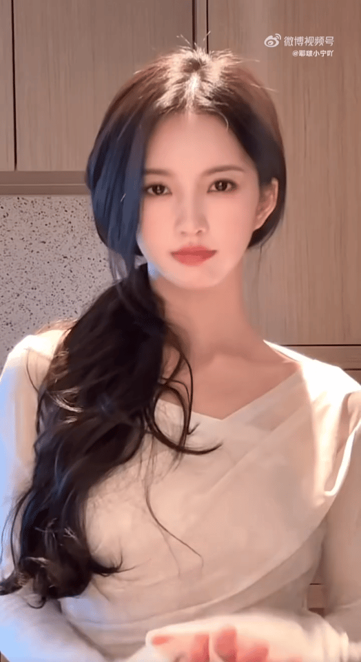 发一下我的前妻，好像除了mmq以外其他都挺漂亮的！🥲​​​