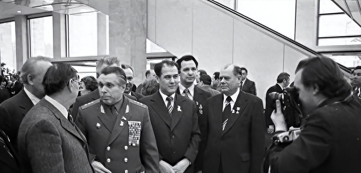 勃列日涅夫晚年“饱受酷刑”，本想除掉安德罗波夫，下手却不彻底在苏联的历史长卷