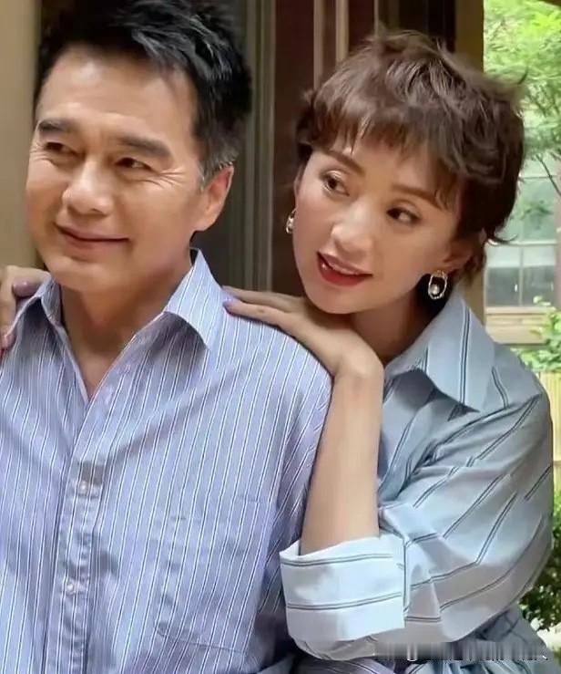 真得说，还是男人更懂男人！我问老公，何晴离世，连金晨都发文悼念了，为啥她前夫许