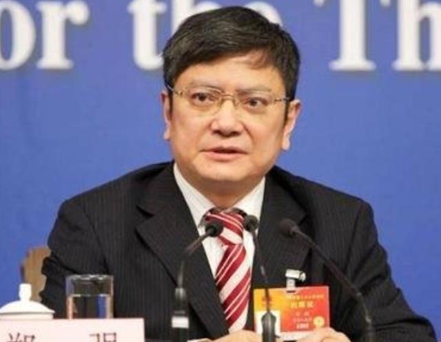 郑强教授，再次发出“王炸”言论，语出惊人！他表示，现在大家都去搞人工智能，但是我