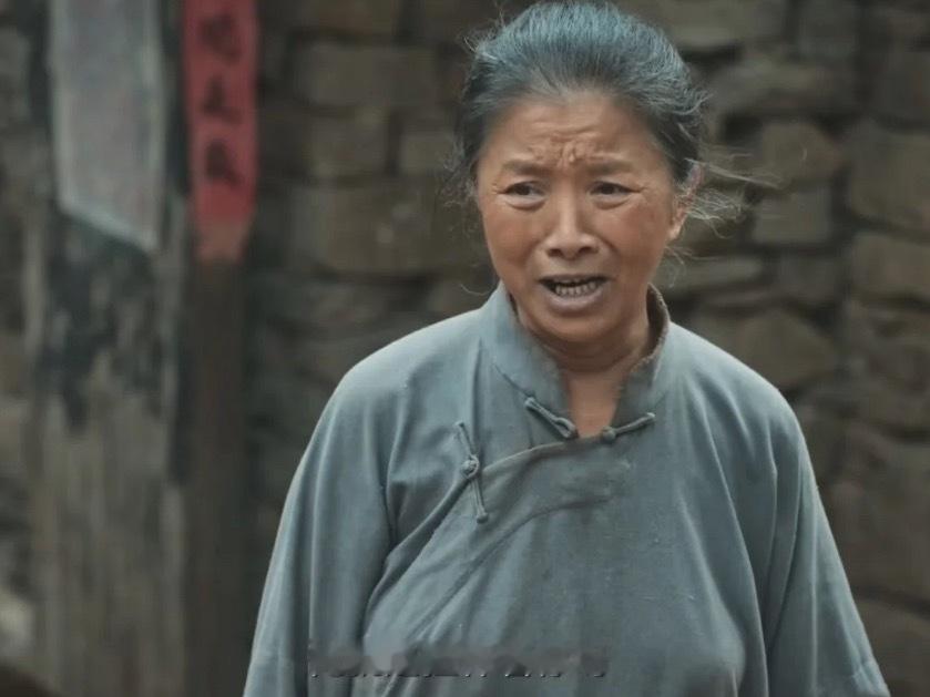生万物迟蓬的大脚娘最细节之处迟蓬的大脚娘细节出精品迟蓬老师饰演的大脚娘娘最绝的细