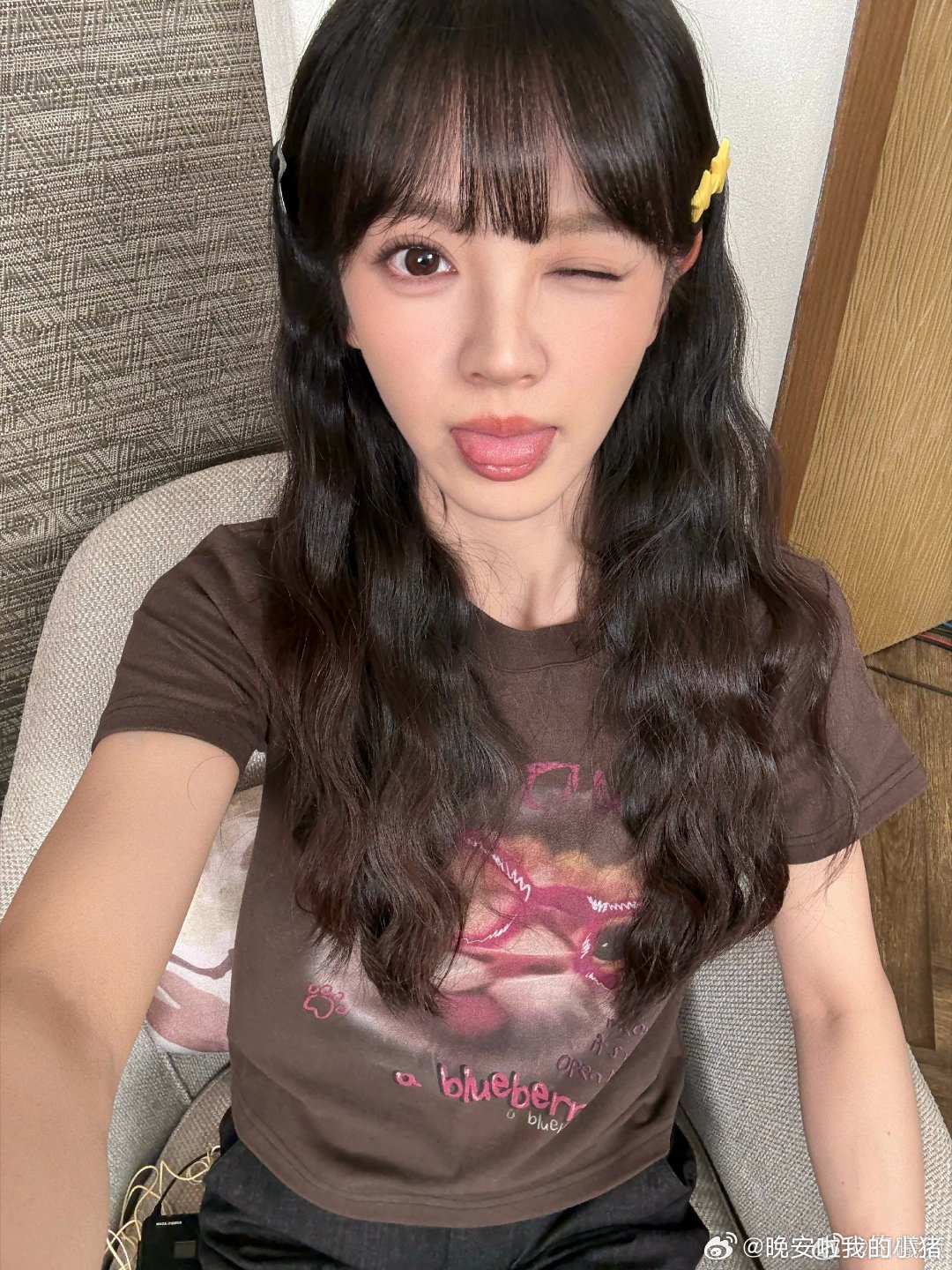田曦薇今日营业照，大眼萌妹​​​