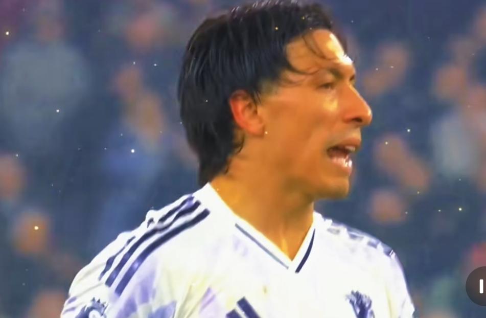 利马的心脏有多大，自家禁区内背身过人，这是中后卫？曼联客场1-1绝平西汉姆联，