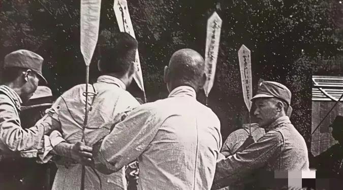 1951年，多名干部找到了公安部长罗瑞卿，请他务必抓到叛徒吴蓝田：“抗战中，此人