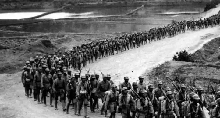 1949年6月10日，国民党豫西行署主任刘希程率部在灵宝起义。但他手下的第1团团