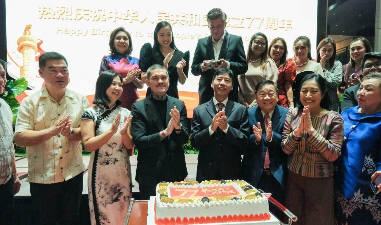 杜特尔特儿子当着中方的面，稳住老杜的最强底牌 马科斯阵营持续发力清算杜特尔特