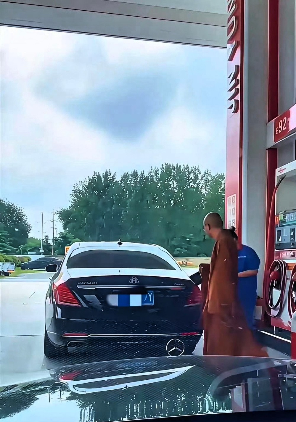 大师:谢谢你们许的愿，我都会帮你们实现的