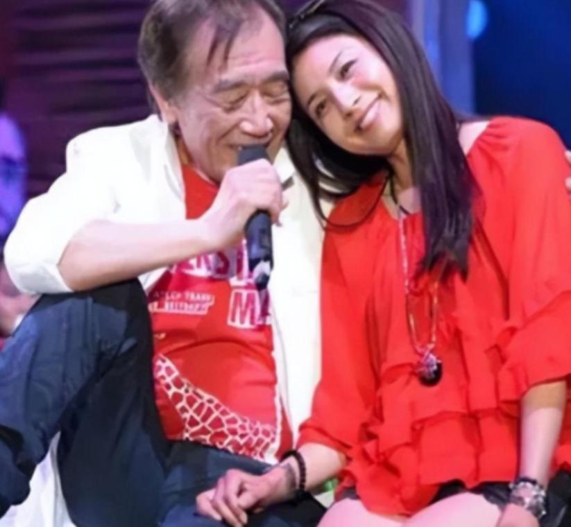 当年，67岁的歌坛大哥张帝，娶了兄弟的女儿张馨茹，虽然两人相差33岁但是张馨茹已