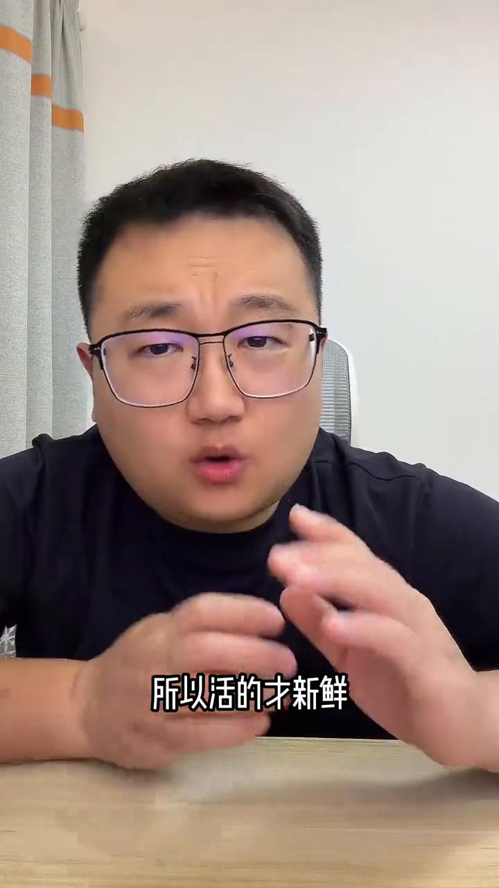 活的才新鲜？去山姆买海鲜的人都纳闷，这么大的店居然一缸活海鲜都没有，人家直接把