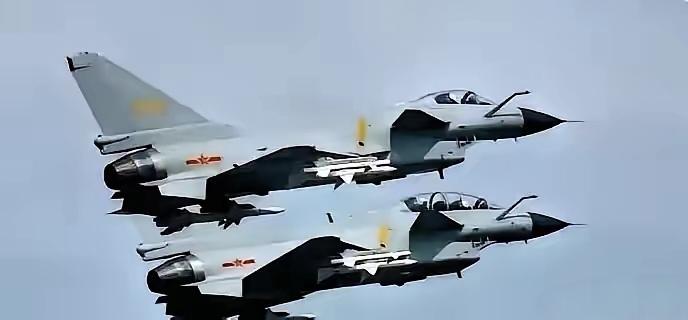 歼-10飞行员座舱直击台湾海岸线！东部战区多编队实战演练亮剑台海