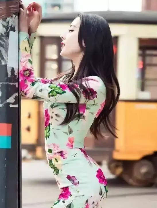 六位“美tun”女星：1，迪丽热巴2，杨幂3，安以轩4，柳岩5，倪妮