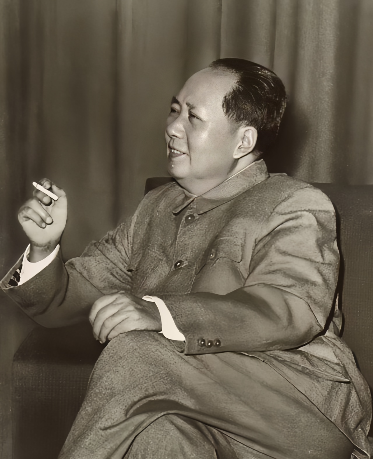 山东省委书记黎玉向毛主席汇报工作，说当地老百姓都称红军干部廖容标为菩萨司令。毛主
