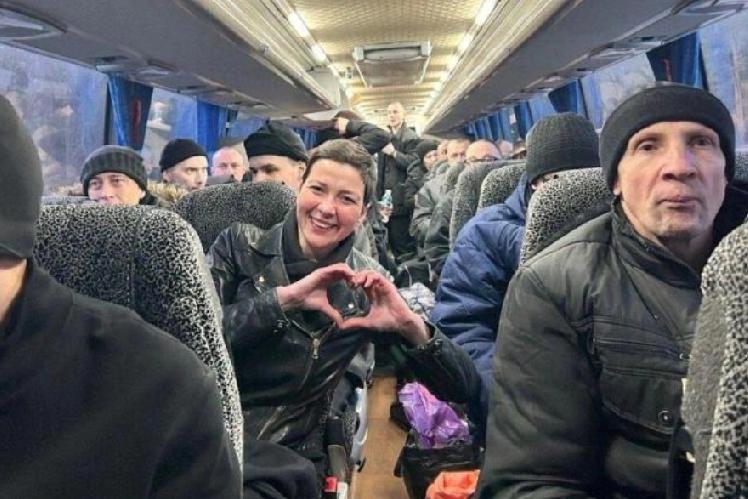 12月14日，法新社报道:“白罗斯总统卢卡申科昨天下令释放123名政治犯，包括2