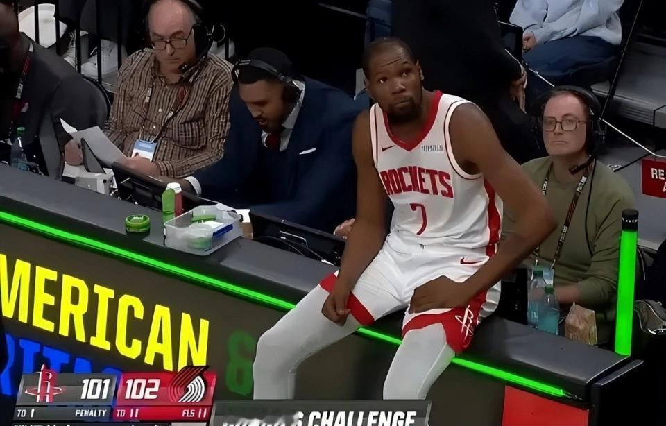 关于杜兰特领袖力的缺失火箭三天之内，两负开拓者。杜兰特在全球