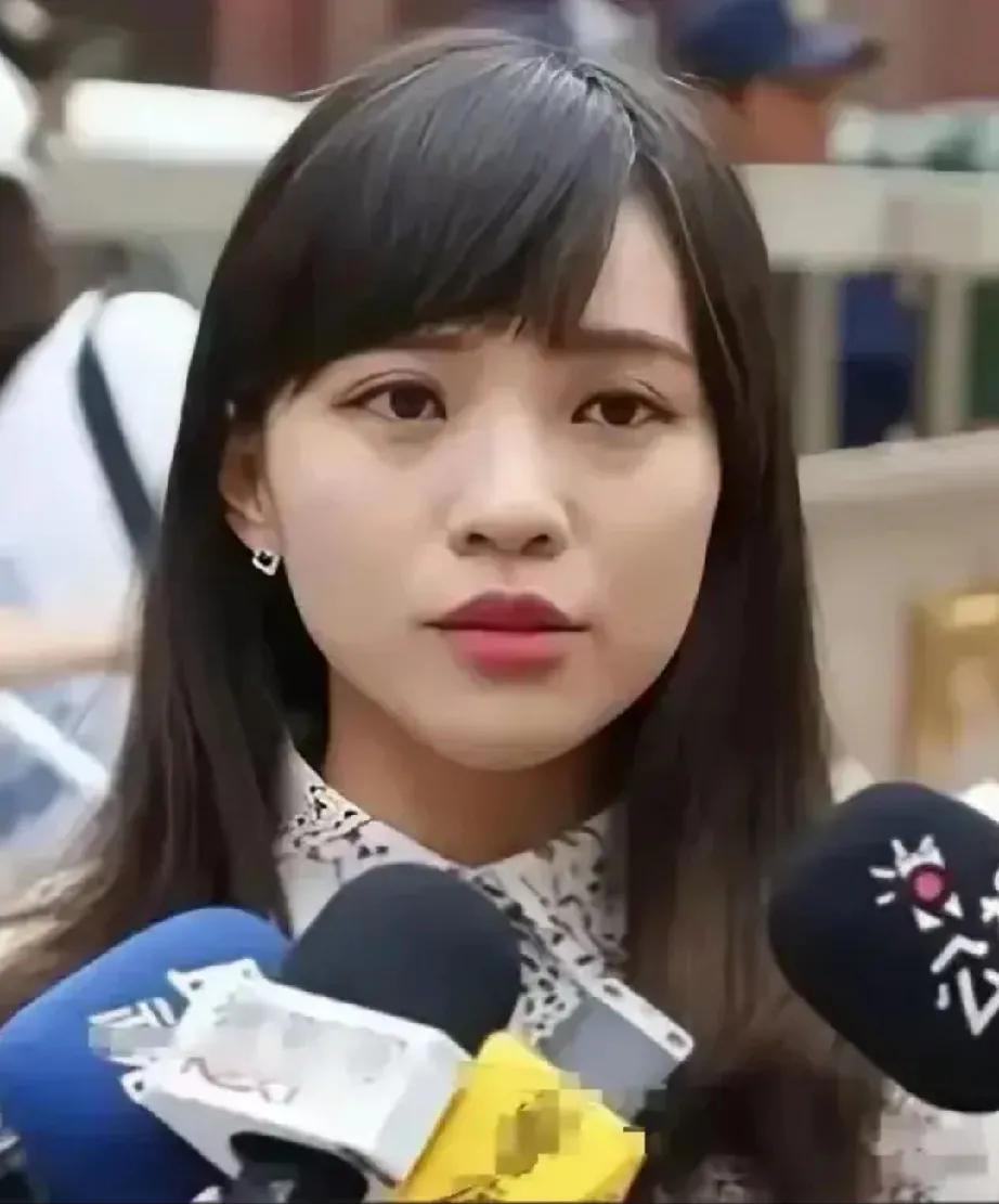 黄捷:台湾民进党目前最年轻立委，系大陆国台办公布的顽固台独分子及其帮凶名单中最年