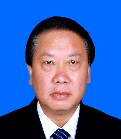 毕节干部管路修路升职又落马，“金饭碗”里藏着多少黑幕？反腐清查揪出三十年轨迹链。