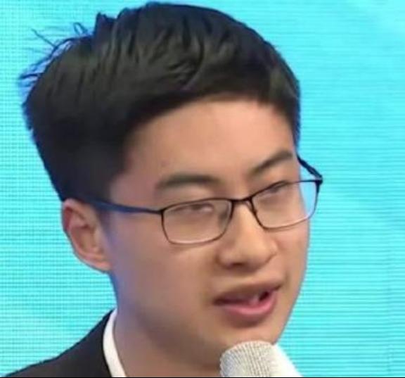 为什么要和美国干到底？就这么说吧，要是不干到底，那中国下一代就“完了”！最近清华