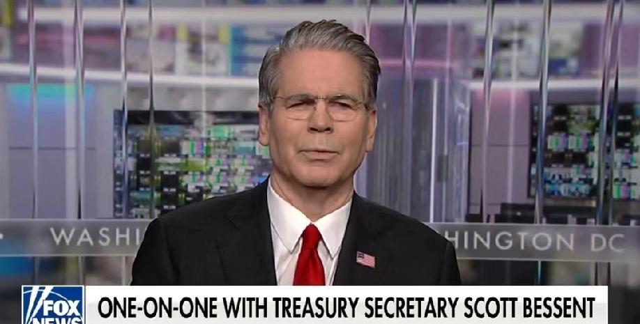 昨天，贝森特得意洋洋地告诉福克斯新闻主持人:“我今天在白宫椭圆形办公室和总统会面