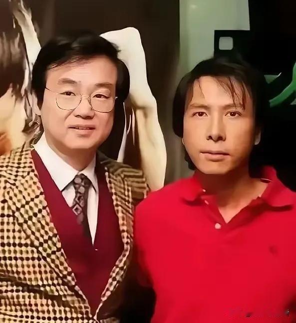 2008年，黄百鸣筹拍《叶问》，先找李连杰李连杰要1亿片酬，又找成龙，成龙要7