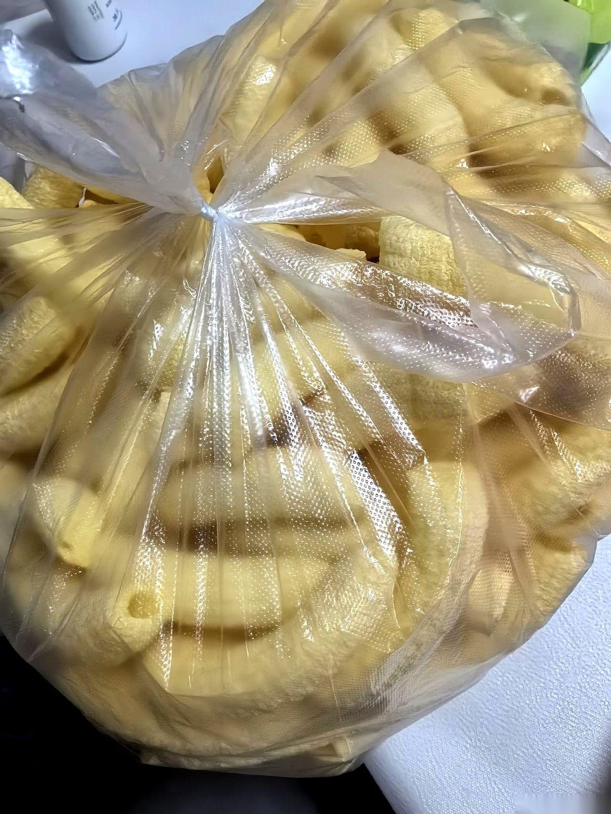 你以为喝水是本能？不，是算计。是精确到克，是关乎到命的每日博弈。有人开玩笑