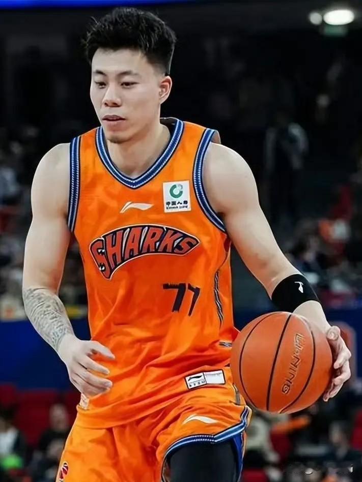 据了解，自由球员郭艾伦有望重返老东家辽宁男篮。在2024年，郭艾伦与辽宁队商谈续