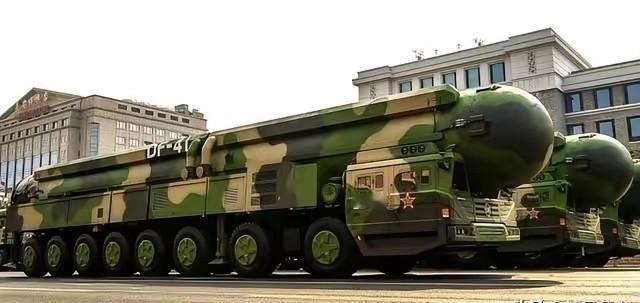 如果中美真打起来，美军会不会像当年轰炸伊拉克那样，直接对大陆来个全面战略轰炸？说