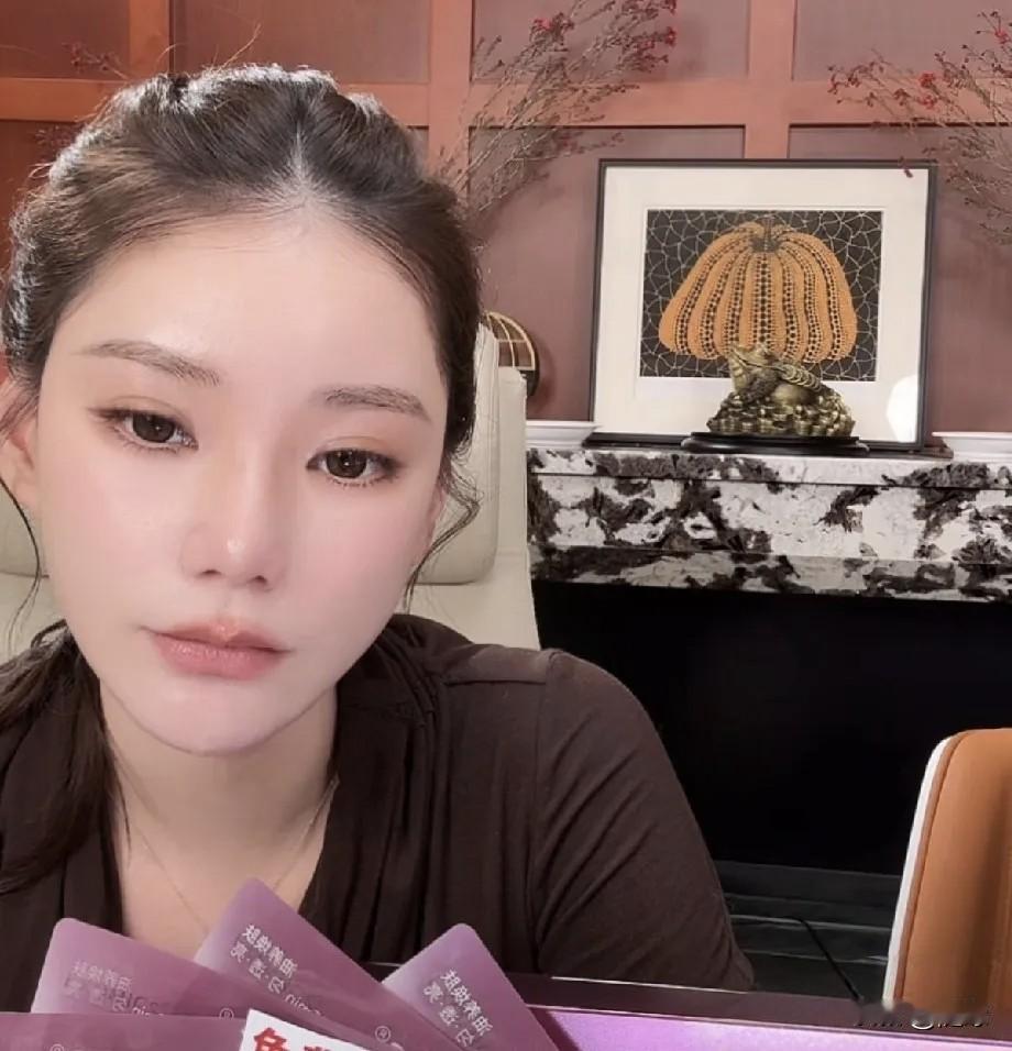 有没有发现马筱梅在直播间，不再提关于玥儿和箖箖的事情了。更多的是，分享自己与肚