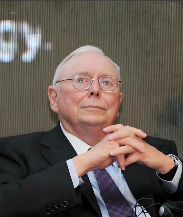 有位经济学家曾提醒：“面对当下的经济环境，即使手里只有一点积蓄，无论是三五万元，