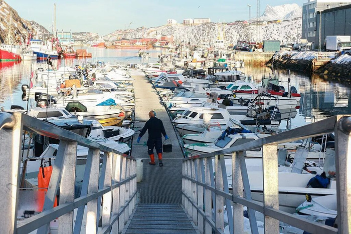 格陵兰岛：从沉默到备战，美国威胁引发全民警觉