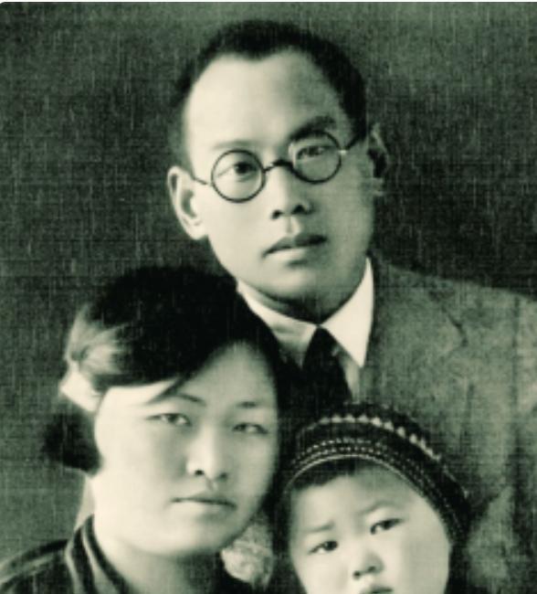 1949年有一对中国夫妇滞留苏联二十多年后想要回国，他们的真实身份到底是谁？