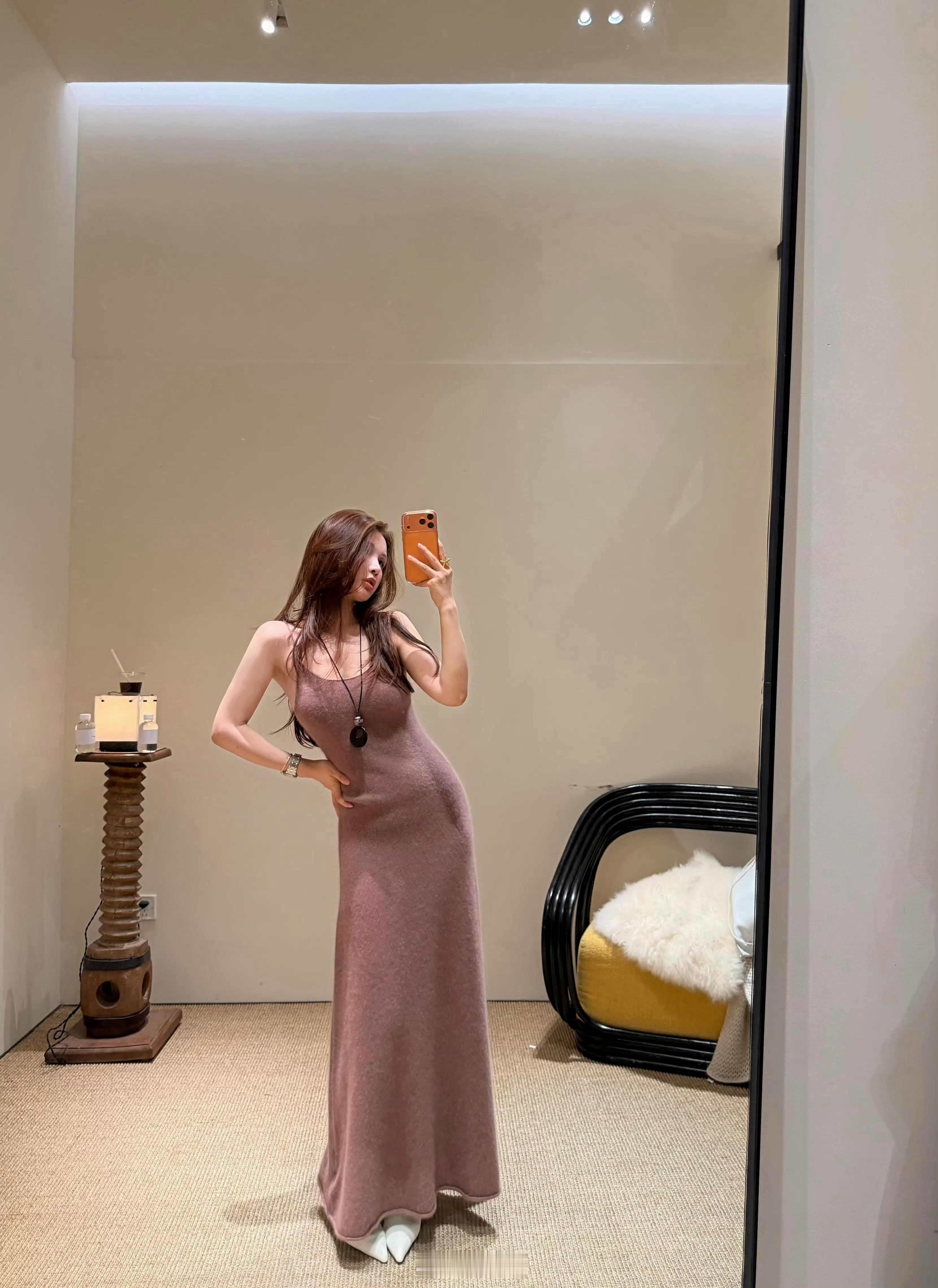 苹果的东西，都说贵，都说不好看，最后还是有很多人买，为啥？