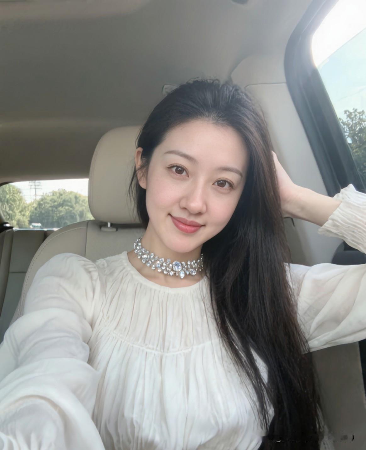 人与人之间，最长久的关系是能量同频。人与人相处，本质就是能量的流动。能量