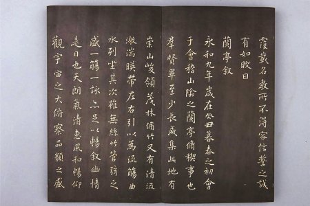 “书法狂魔”康熙皇帝: 日书千字无间断 一生临帖万余件