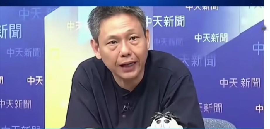 谢寒冰表示：中国大陆以前只是在台湾西面海域执法巡航，台湾东面还是空白。就在中国大