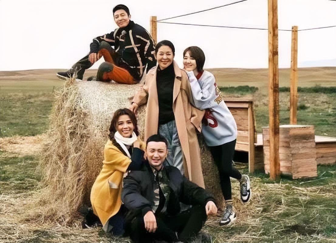 我敢说，这五位央视的主持人当中能认出三个，说明你已经不年轻了。