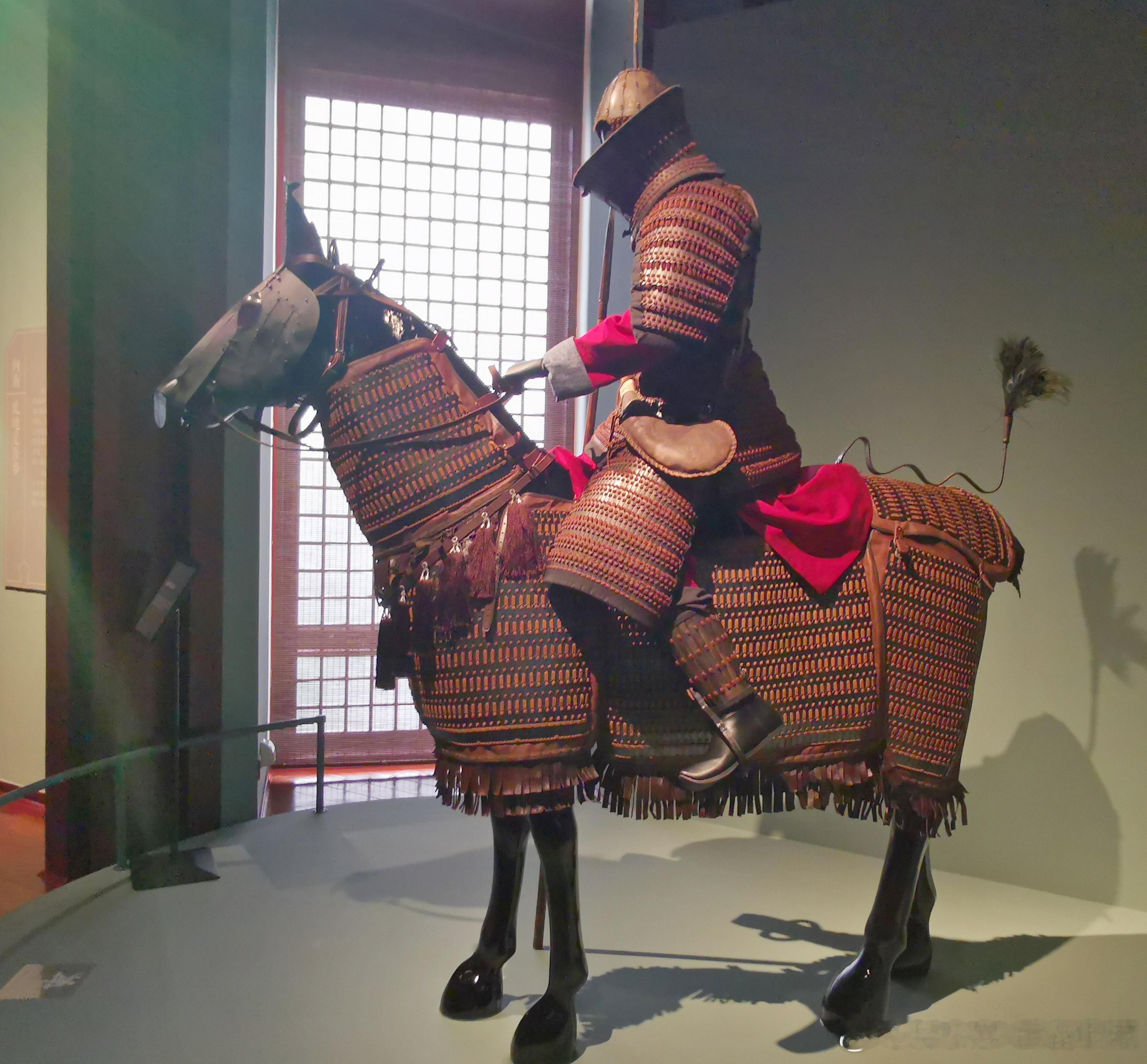 历史影像甲胄三燕甲骑具复原