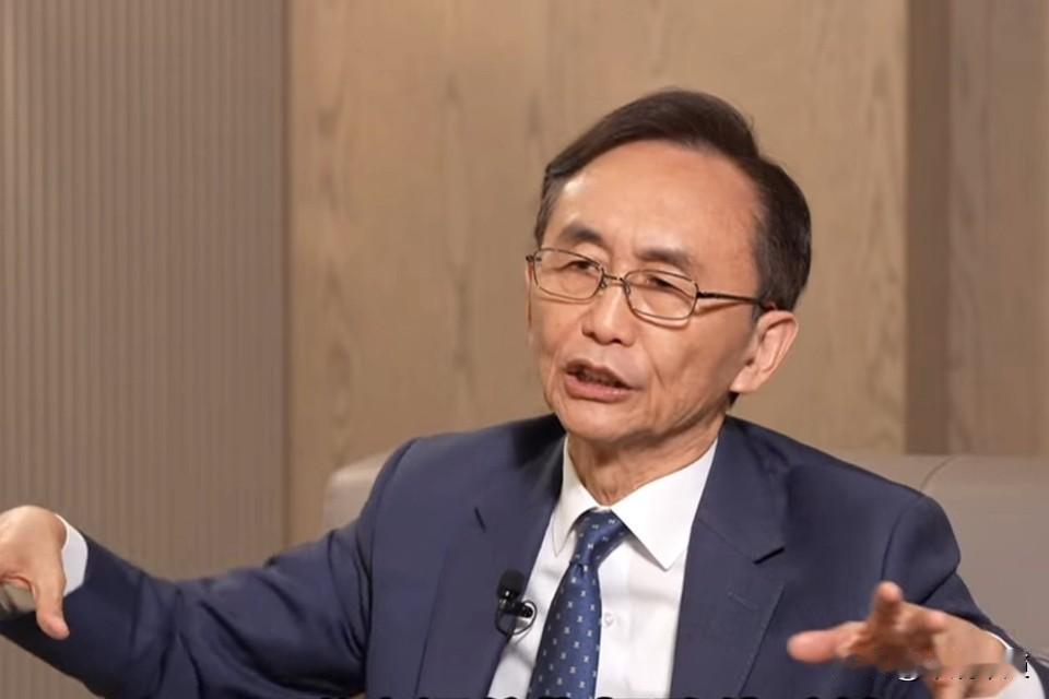 台媒体人吴子嘉今（9日）晚在节目中表示，郑丽文日前托人跟他传话，认为徐欣莹在新竹