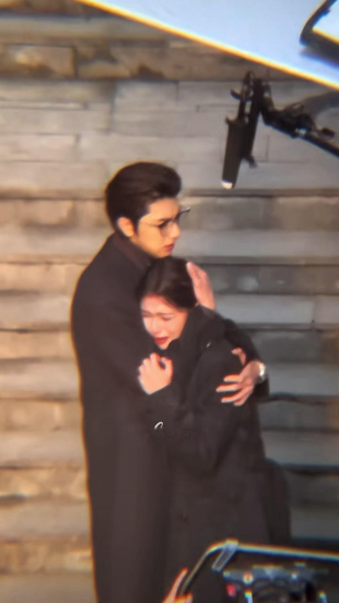 哎呦艾米依偎在林一怀里这段哭戏感染力太强了，看的人好心疼艾米阿禅哭戏艾米阿禅哭戏